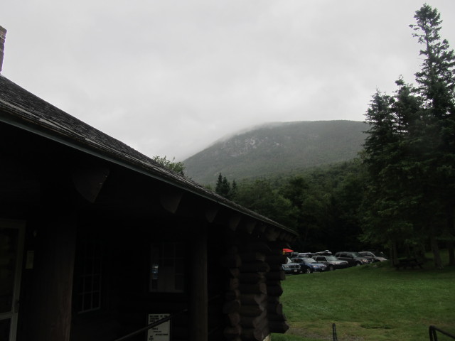 Rainy day at the Hiker Information Cabin