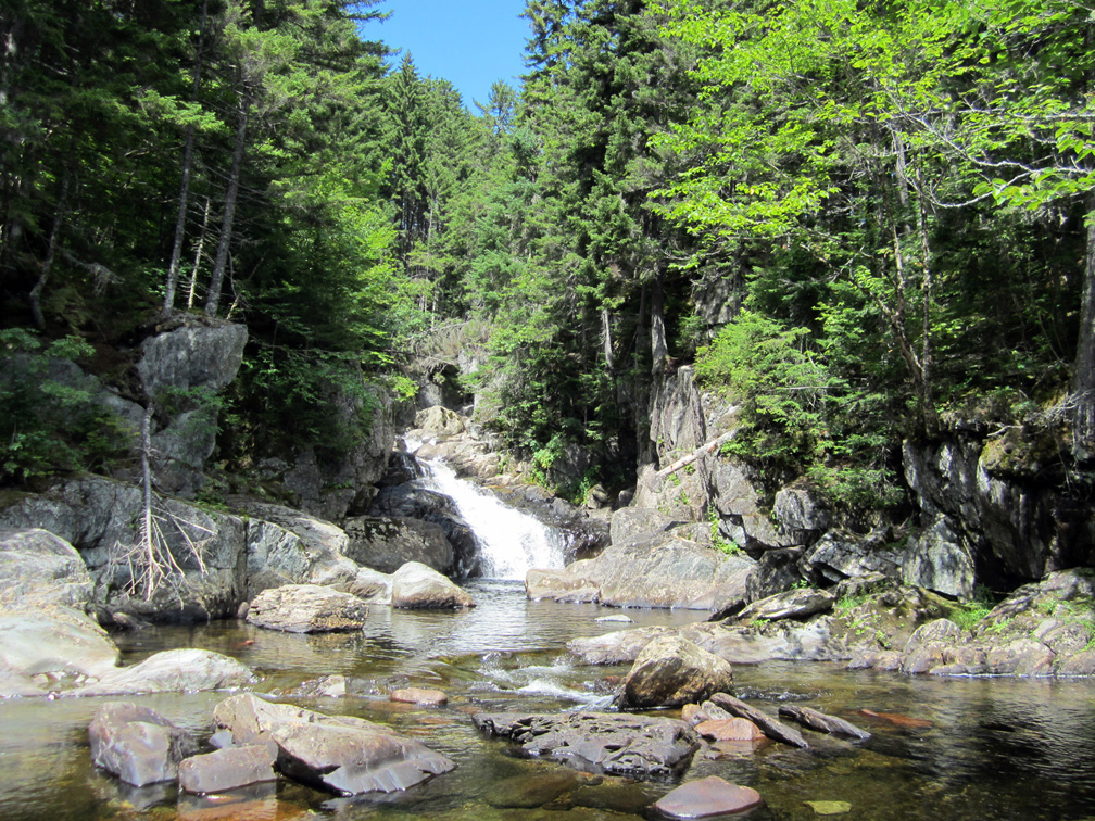 Smaller waterfall at the top of Garfield Falls